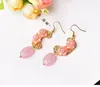 Kolczyki Dangle Boeyjjr Naturalny różowy Kamienny Koralik Kwiat Kształt Moda Biżuteria Złota Kolor Kolor dla kobiet