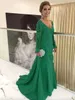 Elegantt Champagne Lace Long Mother of the Bride Dresses v Neck Abiti per feste per matrimoni a manica piena abito da sera ospite God Mom Celebrity Wear 2023