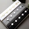 Clover Four Leaf Armband Armbanden voor vrouwen Gratis schip Designer Sieraden Vrouw Klein en charmant met 5 bloemen