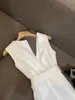 Dwuczęściowa sukienka Kobiety elegancki moda biały garnitur marynarki płaszcz z płaszczem i sukienkę bez rękawów dwupoziomowy zestaw swobodny strój dla damskich ubrania 231016