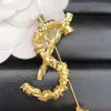 Fashion Designer Brooch Pin Brand Letter Brooches Pins 18K Gold-plated Silver Suit Pin Clothing Wedding Party Dress Jewelry Accessories Gift