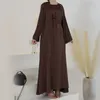 エスニック服2ピースサテンアバヤ着物はイスラム教徒のセットビーズアバヤの女性ドバイラグジュアリー七面鳥インナードレスアフリカンイスラムイスラムイスラム