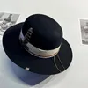 Berets Men's and Women's Black Pure Wool Top Hat with Feather Decoration Vintage