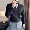 Mäns casual skjortor toppkvalitet veck design långärmad skjorta affärsdräkt krage solid för män prom party roupas maculinas