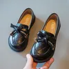 Sneakers Children Loafers Bowtie matchar alla Back Beige Girl S Leather Shoes School Elegant Slip On Light Autumn Kids Flat 26 36 231017