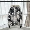 Piumino di design da uomo di alta qualità Cappotti caldi invernali Oca canadese Lettera casual Ricamo Moda invernale all'aperto Per coppie maschili 08 Expedition Parka A099