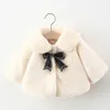 Jackor 2023 Vinterjacka för babyflickor Kläder Fashion Christmas Princess Cloak Autumn Warm Faux Fur Girls Plysch Outwear 231017