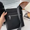 Designers Nylon Shoulder Bag Mens Crossbody Bag 2Size Black Luxuy Påsar för kvinnor Tote Cross Body Purse Bolsa de Hombro 8901
