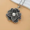 Pendentif Colliers Alliage Pendentifs Collier Fleur Forme Noir Strass Collé Décoration Chaîne En Acier Inoxydable Pour Bijoux Cadeau