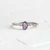 Klusterringar S925 Sterling Silver Plated 18K Gold Ring Liten temperament Inlaid Purple Zircon Retro Luxury Fashion Smyck för kvinnor