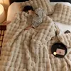 毛布ハイエンドふわふわの柔らかい毛皮のぬいブランケット暖かい冬のベッドソリッドソファカバーラグジュアリーベッドルームソファホームデコア231017