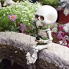 Konst och hantverk Creative Small Skeleton Fishing Harts Statyes Ornament Garden Courtyard Bonsai Decoration Artware Halloween Gifts Home Decor 231017