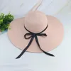 Berets Summer Women's Beach Hat Sunshreen Strearem Sunshade Large Flat Brim Butterfly Festival Monochrome