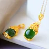 Chalcedony Dragon Pendant Necklace Charm smycken Hetian Jade Agate 925 Silver Natural Carved Amulet Gifts till sina kvinnor Green298n