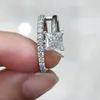 Pierścionki ślubne Caoshi moda Asymetryczna pierścionek projektowy na codzienną imprezę Princess Square Cubic Zirconia Finger Akcesoria biżuteria