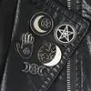 Kolekcja szpilek czarownic Pentagram Triple Moon Constellation Braware Broochy Witchy Got biżuteria klapa do czarownic1257i