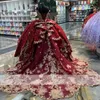 반짝이는 붉은 공주 Quinceanera 드레스 볼 스트랩 어깨 꽃 아플리케 구슬로 된 결정 달콤한 16th 가운
