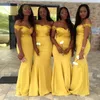 Gold Bridesmaid Yellow Dresses Mermaid Peplum 2023 Satin Ruched Pleats Elegant Off The Shoulder Sweep Train African Plus Size Made Of Honor Gown Shiny Bling