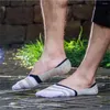 Erkek Çoraplar 5 Çift İnce Yaz Pamuklu Tekne Görünmez Şerit Terlik Silikon Silikon Slip Olmayan Gösteri Yok Erkek Ayak Bileği Gündelik