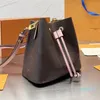 Designer Kvinnor DrawString Bucket Shoulder Bag Canvas Mönster Crossbody Bags Lady Justerbara läderband Handväskor