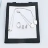 Europe Amérique Mode Bijoux Ensembles Hommes Lady Femmes 925 Sterling Argent Gravé G Lettre Coeur Pendentif Collier Bracelet Boucles D'oreilles313j