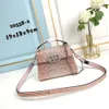 Diamond Purse V Crystal Wallet Leather Purse Designer Bag Valen Bags Bag Inlaid Crystal Chain Handbag MALTETIC MAGNETISK BUCKLE AGDE PAG CROSSBODY Z XV9S