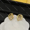 Chic Gold Pearl Studs Designer Letter Circle Brincos Senhoras Brincos de argola dourada com caixa