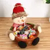 クリスマスの装飾サンタクロース雪だるまエルクキャンディーバスケットフルーツ人形を抱き締める子供用ギフトボックス