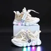 Athletic Outdoor LED LED Buty Buty dla dzieci Sneakery Sneakery Wodoodporne buty z siatki Białe dzieci sport