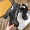 Luxury designer women boots flamingos love medal laureate boot winter genuine leather coarse high shoes C1017