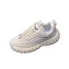 Ботинки, корейские кроссовки для бега для девочек, весенне-осенние кроссовки для мальчиков, светящиеся дышащие детские спортивные кроссовки для папы, 231017
