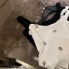 女性用Tシャツデザイナー新しい小さなフレグランススタイル内層デザインセンスのための新しい小さなフレグランススタイルの装飾吊り下げタンクトップ、夏のアウトウェアショートOA2W