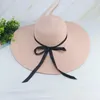 Berets Summer Women's Beach Hat Sunshreen Strearem Sunshade Large Flat Brim Butterfly Festival Monochrome