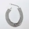 2022 Top-Qualität Charm-Anhänger-Halskette mit sechs Schichten Perlen-Choker-Design in Platinfarbe plattiert für Frauen, Hochzeitsschmuck, Geschenk2411
