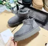 Mini Snow Boots Platform Warm Winter Winter Classical Suede Shoes Sheepesk Cowskin Genuine Leather Boosh by with fur