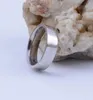 Anéis de cluster na moda largura de aço inoxidável 4mm6mm para mulheres casamento homens jóias