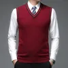 Männer Westen 100 Wolle Top Qualität Autum Mode Marke Solide Pullover Pullover V-ausschnitt Strick Weste Männer Plain Ärmellose Casual kleidung 231018
