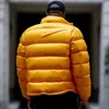 43JJ Hommes Doudounes Doudoune Veste à capuche Fermeture à glissière Parkas Femmes Gilet Lettre Imprimer Chaud Couples d'hiver Jaune Noir Joint Designer Manteau Vêtements d'extérieur pour vêtements masculins