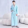 Mulheres Sleepwear Coral Velvet Casal Robe Outono Espessado Estendido Pelúcia Camisola Sexy Roupão Masculino Grande Tamanho Flanela Casa Roupas