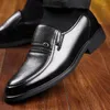 Zapatos de vestir para hombres 2023 Otoño Casual Slip-on Cuero negro Tablero británico Moda