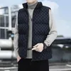 Herrvästar varumärke Autumn Winter Vest Coat Män varm Slim Plus Size Vest Jacket Män Stand Colle Sleeveless Coat Bodywarmer 231017