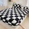 Mattress Pad Soft Warm Plush Protector Cover Winter Couple 2 People Black White Plaid Elastic Fitted Sheet Bed Protection 231017