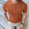 Polo da uomo Streetwear Moda Slim Zip Camicie 2023 Solid Abbigliamento uomo Manica corta Risvolto Formale Estate Maglia Pullover in maglia
