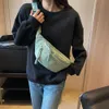 Midjepåsar bröstväska banan för kvinnor Sling crossbody axel canvas pack rinnande bälte casual sport halv måne fanny 231017