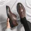 Zapatos de vestir Primavera para hombres 2023 Ropa formal de negocios Tablero de tendencia casual británico Deportes Moda de cuero negro