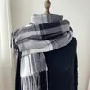 Nieuwe 2023 geruite sjaal vrouwelijk herfst en winter nieuwe Koreaanse retro sjaal Japanse studenten imitatie kasjmier warme kwast mode populaire kraag mode Engeland plaid