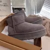 Mini stivali classici da donna firmati Australia Tazz Snow Boot Stivaletti slip-on invernali in lana scamosciata