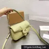 Tabby Pillow Bag Tabby 18ショルダーバッグハンドバッグデザイナー女性の肩ストラップカードホルダークロスボディLuxurysデザイナーファッション本革の折りたたみ式ウォレット