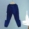 Pantaloni della tuta di lusso per bambini Vestiti per bambini dal design a righe Taglia 100-160 CM Pantaloni per bambini in tessuto composito addensato e peluche Oct15