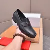 Mocassini di lusso firmati da uomo triangolari italiani da uomo scarpe casual da esterno da uomo in vera pelle appartamenti leggeri slip on scarpe da barca